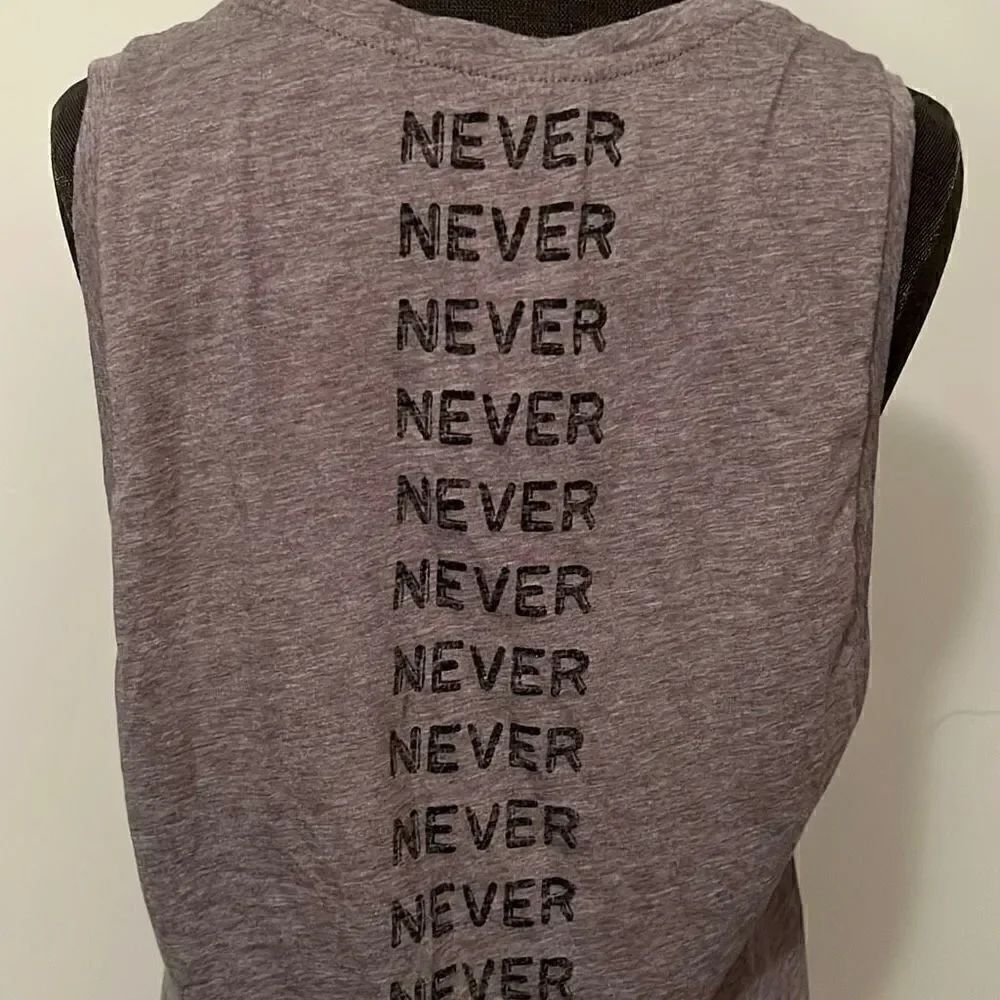 Fabletics Women's Gray Never Settle Graphic Back Muscle Tank Top